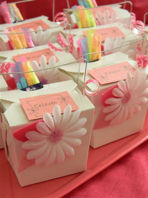 party favours | Diy birthday party favors, Diy crafts gift box, Birthday party favors