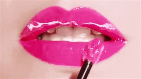 Lips GIF - Find & Share on GIPHY