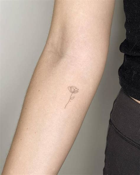 Details more than 81 single line flower tattoo latest - in.eteachers