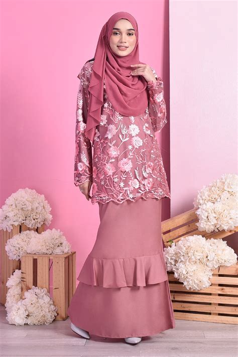 Baju Kurung Lace Celestine – Primrose – MuslimahClothing.Com