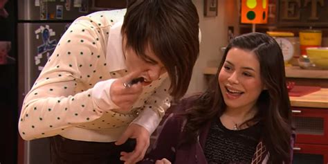 9 times iCarly mentions Drake and Josh | Daily News Hack