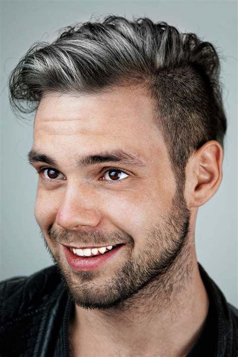 Silver Hair Ideas For Men With Styling Tips & FAQs | Grey hair men ...