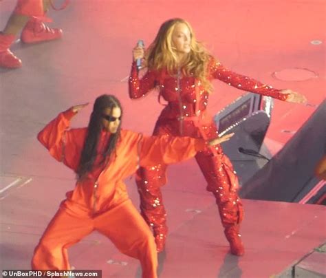 Beyonce brings out her child Blue Ivy, 11, for a surprise on-stage ...