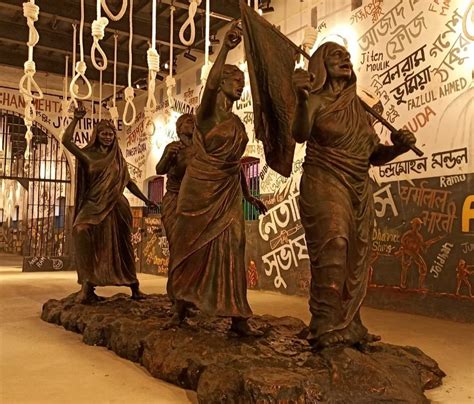 FRP Brown Freedom Fighter Matangini Hazra Sculpture, For Interior Decor at Rs 135000/piece in ...