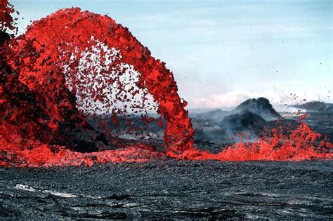 What is the Difference Between Lava and Magma? - Universe Today