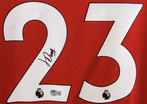 Luis Diaz Signed Liverpool Jersey (Beckett) | Pristine Auction