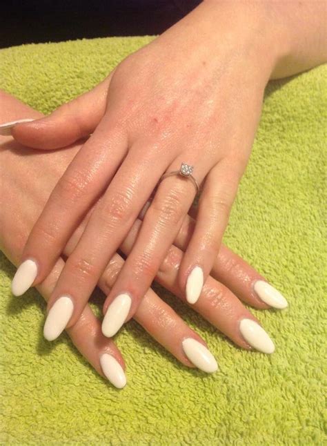 Winter White Oval Nails