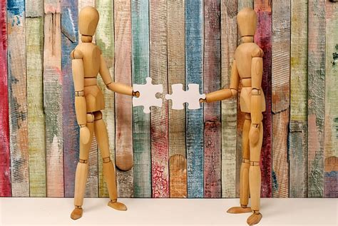 closeup, photo, two, brown, wooden, mannequins, teamwork, fit together, CC0, public domain ...