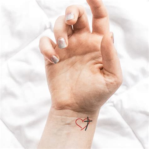 Faith Heart set of 2 Heart Cross Temporary Tattoo / Heart - Etsy