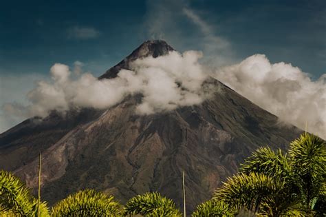 Premium Photo | Mayon volcano on the island of luzon in the philippines