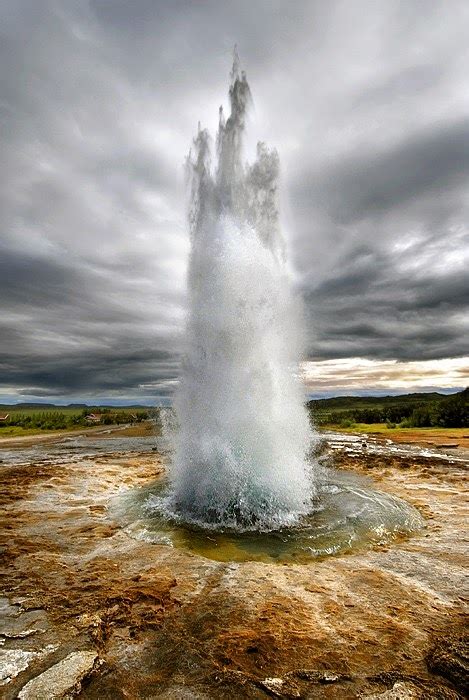 Iceland Geyser | Incredible Pics