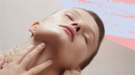 Lymphatic Drainage Facial Massage: What Is It, How Does It Work And The ...