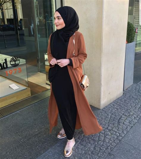 Basic Black Hijab Outfit Ideas - Zahrah Rose | Black hijab, Hijab fashion, Hijab style casual