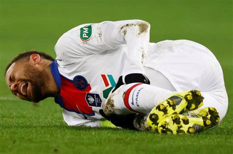 Neymar OUT injured for PSG's second leg against Barcelona after losing race to be fit for clash ...