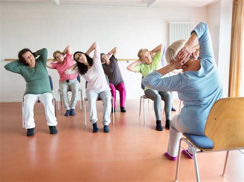5 Seated Back Pain Stretches for Seniors