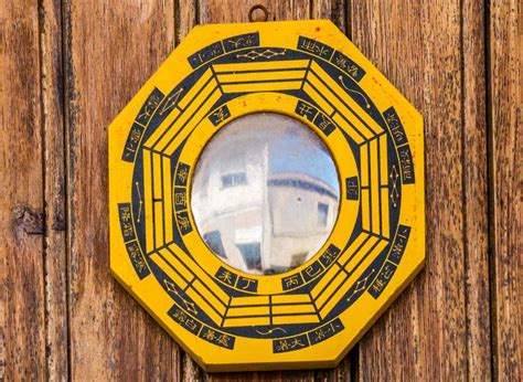 How to Choose a Feng Shui Bagua Mirror | LoveToKnow