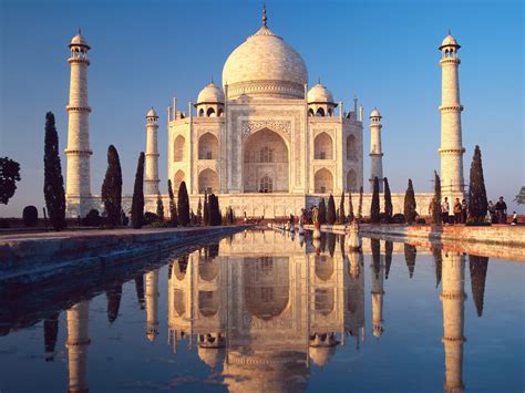 Top 10 Most Iconic Buildings in the World - Toptenz.net