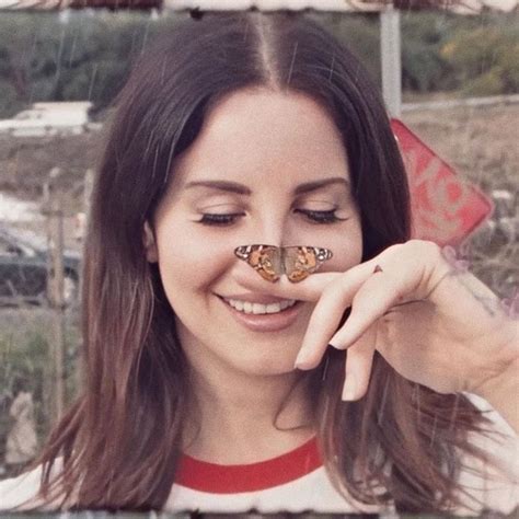 Lana del Rey in Happiness is a Butterfly music video | Lana del rey, Cantores, Carmen lana del rey