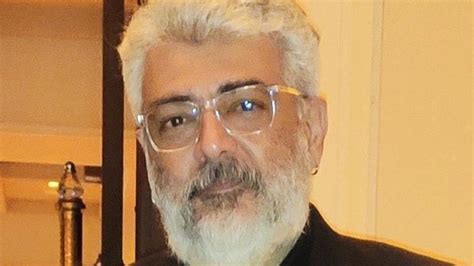 Ajith Kumar's New Look Featuring White Hair, Ear Piercing Goes Viral Ahead of Valimai Release