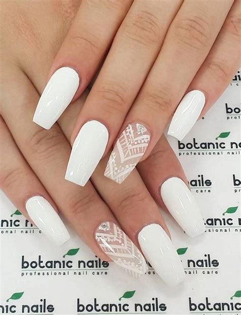 50 White Nail Art Ideas | Cuded | Botanic nails, Gel nails, Cute ...