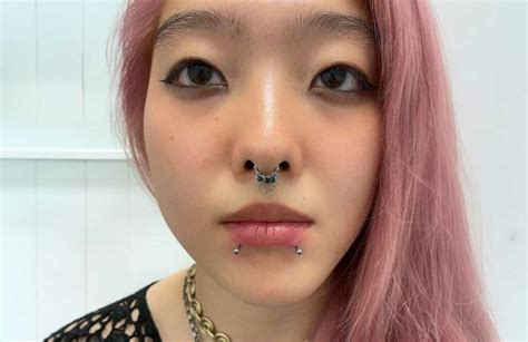 Edgy Lip Piercing Trends: Are Snake Bite Piercings for You?