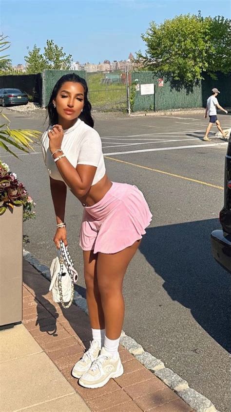 Pin by simoney💞 on 🏌🏽‍♀️girlie💕 in 2024 | Cute skirt outfits, Clueless ...