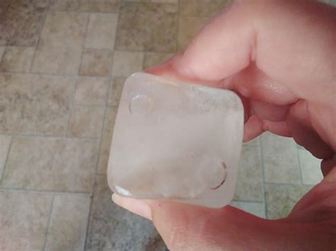 this ice cube has bubbles in it : r/mildlyinteresting