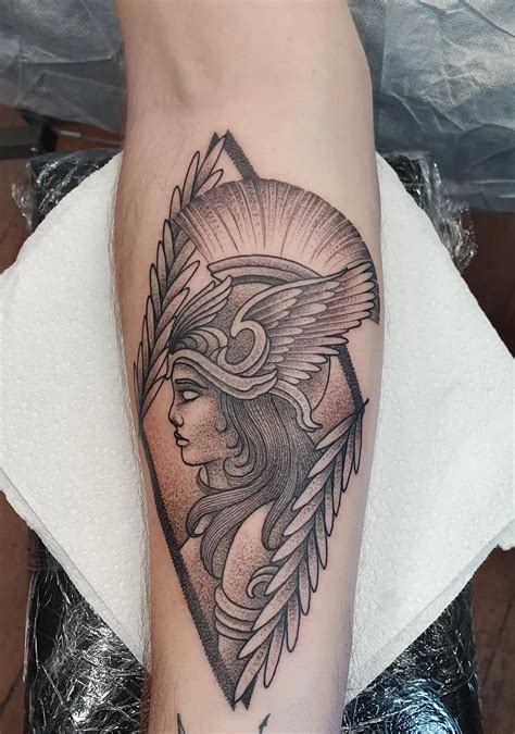 Athena Helmet Tattoo - TATTOOGOTO