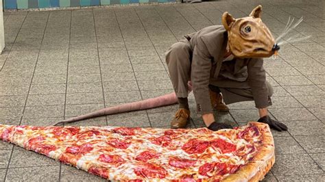 'Pizza Rat' Lives! Performance Artist Brings Human-size Version Of The Classic Meme To The ...