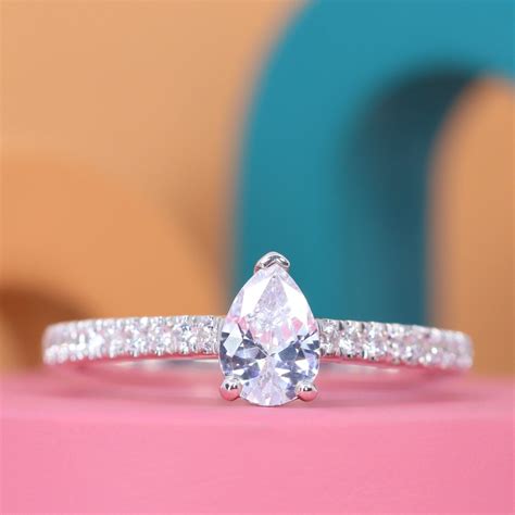 Ivy - Teardrop/Pear Shaped White Diamond And Shoulder Set Diamond Ring – Jessica Flinn Designs