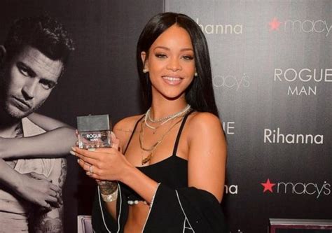 What is the perfume Rihanna wears: A Guide