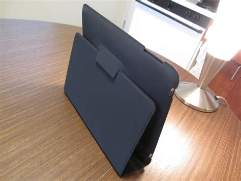 Review: Official Apple iPad Case – Art of the iPhone