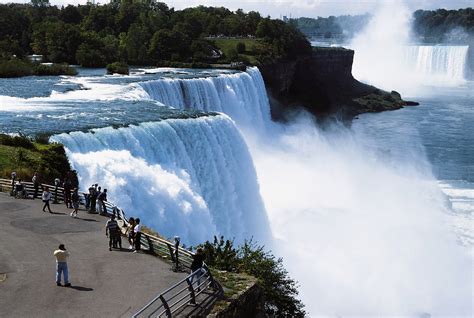 World Visits: Welcome To Niagara Falls Colorful View In Ontario - Canada