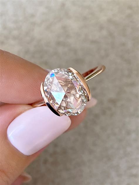 How to Buy a Pink Diamond Ring That Won’t Break the Bank