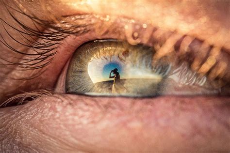 Self-Taught Photographer Takes “Eyescape” Photography Of Weddings Reflected In The Eyes Of ...