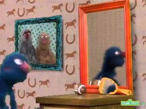 Sesame Street Monster In The Mirror mp4 3gp flv mp3 video indir