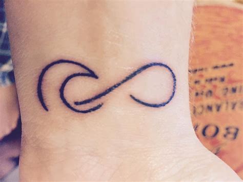 Wave Infinity Symbol