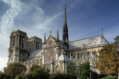 File:Cathédrale Notre-Dame de Paris 2011.jpg - Wikimedia Commons