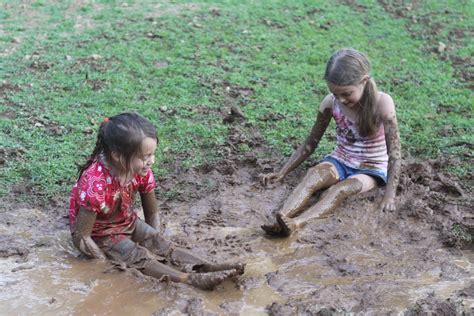 The Hay Clan: Playing in the mud