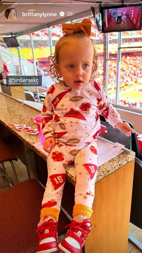 Brittany Mahomes shares adorable pics of daughter Sterling Skye in ...