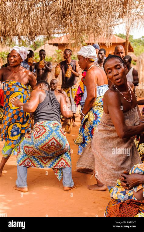 KARA, TOGO - MAR 11, 2012: Unidentified Togolese people dance the ...