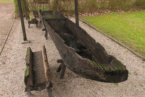 10th century Dlubanka swidnica 2 - Dugout canoe - Wikipedia | Dugout ...