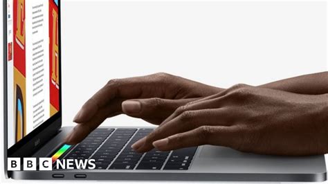 Apple adds Touch Bar to MacBook Pro laptops - BBC News