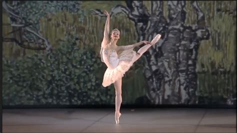 Top Fifteen Female Ballet Dancers - YouTube