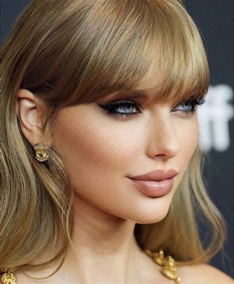 Taylor Swift, Earrings, Fashion, Ear Rings, Moda, Stud Earrings, Fashion Styles, Ear Piercings ...