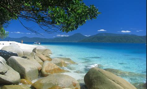 Great Barrier Reef Islands | Great barrier reef, Austrailia, Australian beach