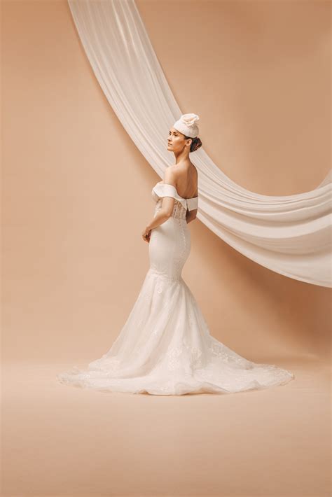 Roberta | The Perfect Bridal Company