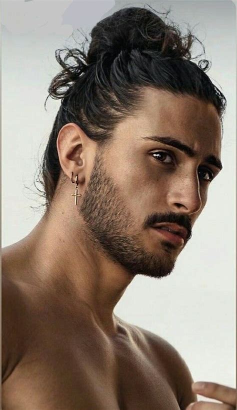 Pin by Pablo Vicente Jara on People | Long hair styles men, Long hair styles, Mens hairstyles