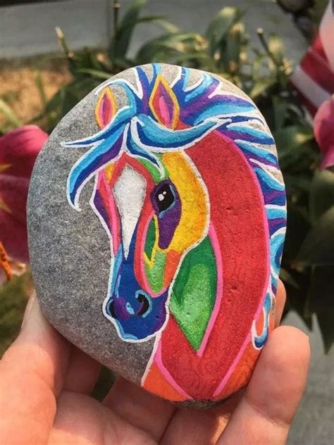 Pin by Peggy Willockx on Rock Art | Painted rocks, Painted rock animals ...