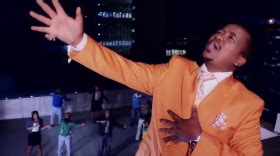 Watch S'fiso Ncwane - Kulungile Baba Online